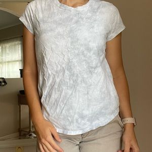 💛Abercrombie and Fitch Soft AF Tie Dye Grey Shirt